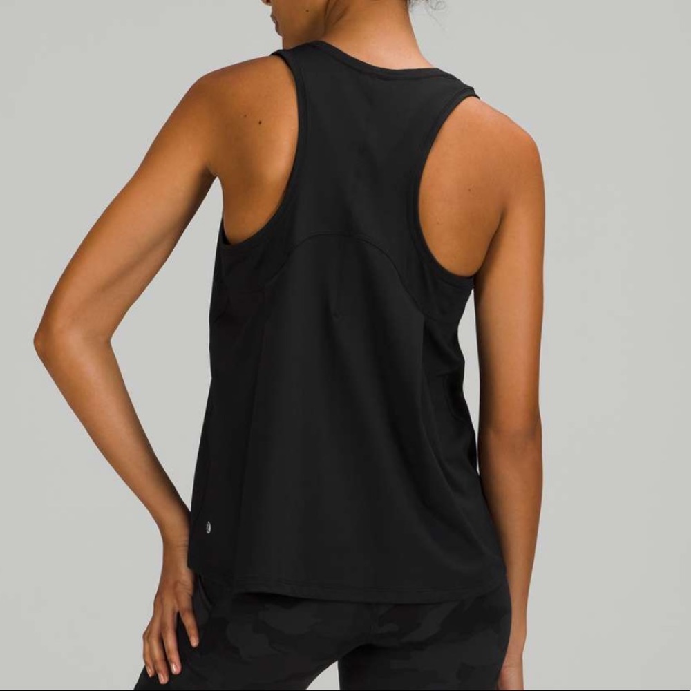 Lululemon Essential Train tank